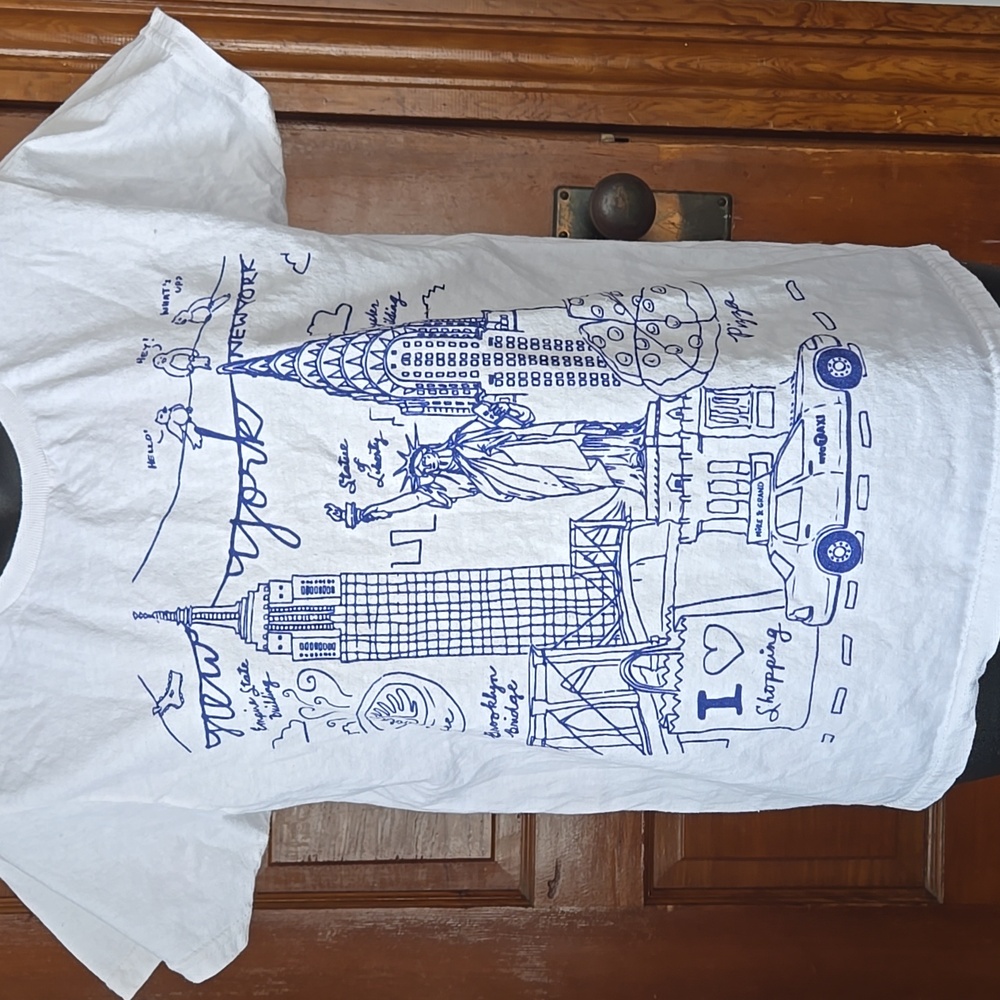 NYC Bundle Two Cute Cotton Tourist T-Shirts Small - Picture 3 of 16